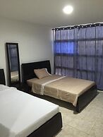 Hostal Central Beach