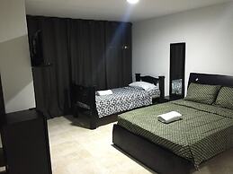 Hostal Central Beach