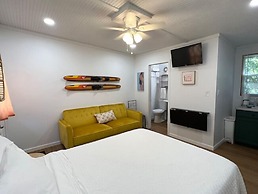 Bluebird Bay Resort