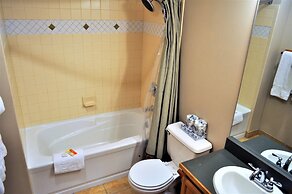 Arapahoe Lodge 1 Bed 2 Bath