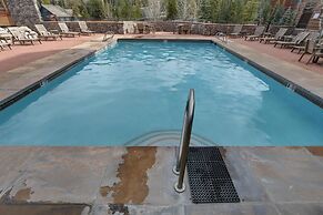 Arapahoe Lodge 1 Bed 2 Bath