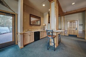 Buffalo Lodge 3 Bed 3 Bath