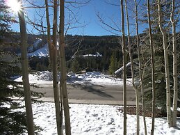 Arapahoe Lodge 1 Bed 1 Bath B