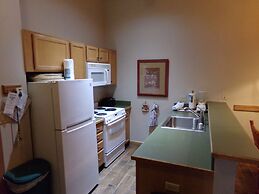 Arapahoe Lodge 1 Bed 1 Bath B