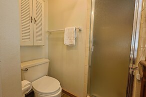 Tennis Townhome 2 Bed 2.5 Bath