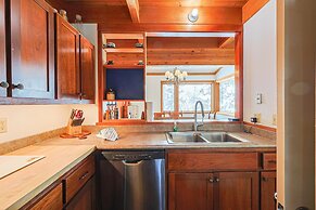 Tennis Townhome 2 Bed 2.5 Bath