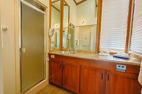 Tennis Townhome 2 Bed 2.5 Bath