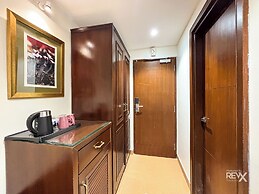 Hotel Green View - Behind Pramarth Niketan