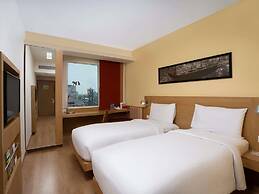 ibis Kochi City Centre Hotel