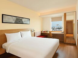 ibis Kochi City Centre Hotel