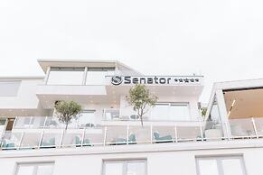 Hotel Senator
