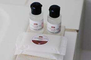 La Dolce Vita Guest House