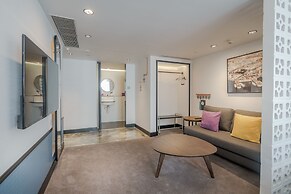 Attitude On Granville