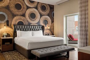 Hotel Indigo Naperville Riverwalk by IHG