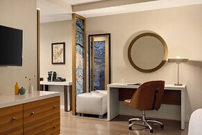 Hotel Indigo Naperville Riverwalk by IHG