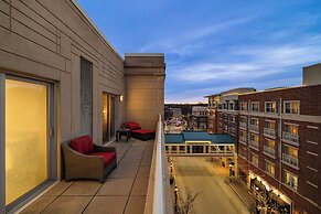 Hotel Indigo Naperville Riverwalk by IHG