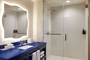 Hotel Indigo Naperville Riverwalk by IHG