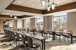Hotel Indigo Naperville Riverwalk by IHG