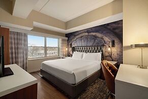 Hotel Indigo Naperville Riverwalk by IHG
