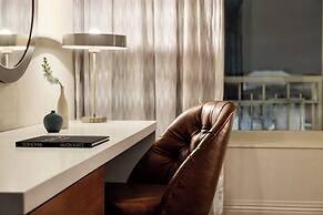 Hotel Indigo Naperville Riverwalk by IHG