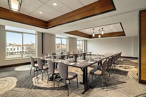 Hotel Indigo Naperville Riverwalk by IHG