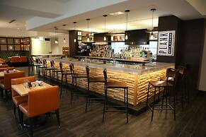 Hotel Indigo Naperville Riverwalk by IHG