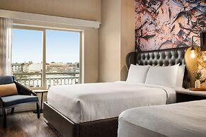 Hotel Indigo Naperville Riverwalk by IHG