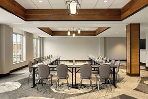 Hotel Indigo Naperville Riverwalk by IHG