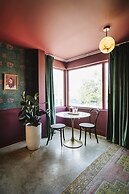 The Frances Modern Inn