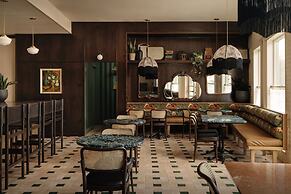 The Frances Modern Inn