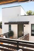 The Frances Modern Inn