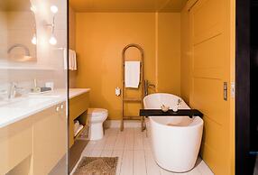 The Frances Modern Inn