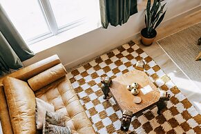 The Frances Modern Inn