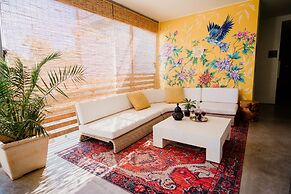 The Frances Modern Inn