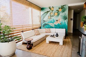 The Frances Modern Inn