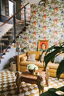 The Frances Modern Inn