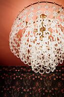 The Frances Modern Inn