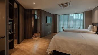 Binn Hotel