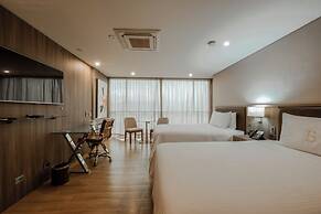 Binn Hotel