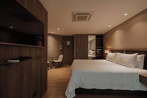Binn Hotel
