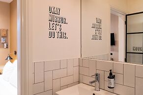 Room2 London Hammersmith Townhouse