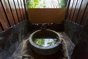 Yufuin Ryokan Nogiku