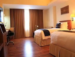 Eastern Palace Hotel