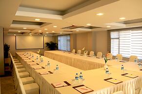 Eastern Palace Hotel