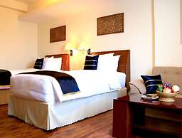 Eastern Palace Hotel