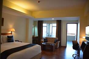 Eastern Palace Hotel