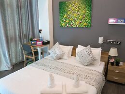 Check In @ Downtown Yangon