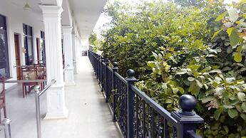Sarathchandra Tourist Guest House