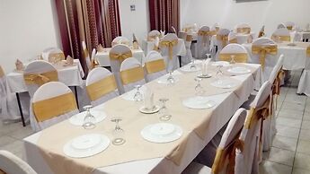 Sarathchandra Tourist Guest House