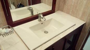 Sarathchandra Tourist Guest House